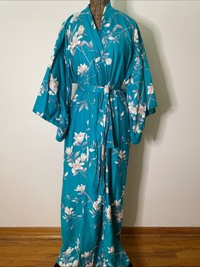 1980’s VINTAGE JAPANESE Cotton TEAL MAUVE Floral Kimono Robe w/Tie